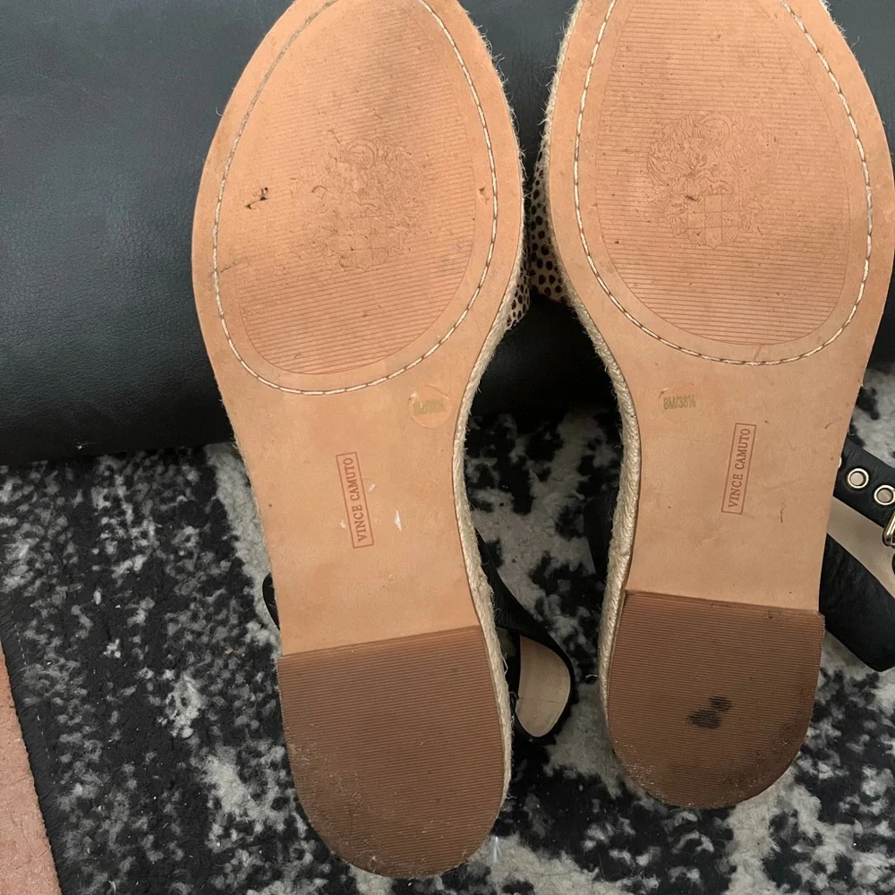 Vince Camuto Black and Tan Platform Sandals - Picture 4 of 4